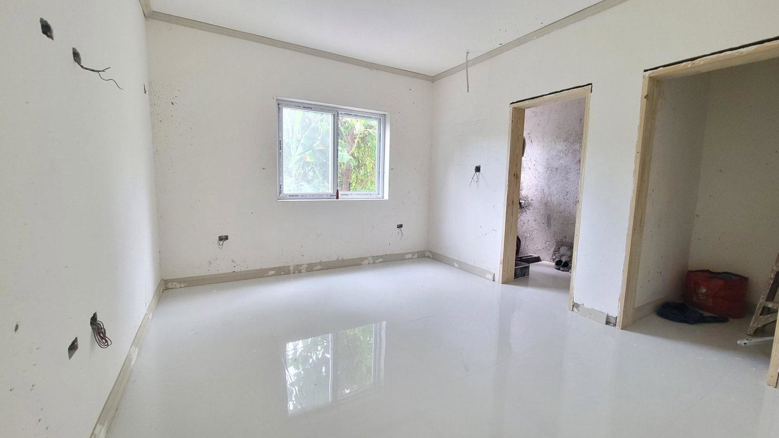 Seventh image of 10 Merrivale Close in Kingston 8, St. Andrew, Jamaica - property is For Sale
