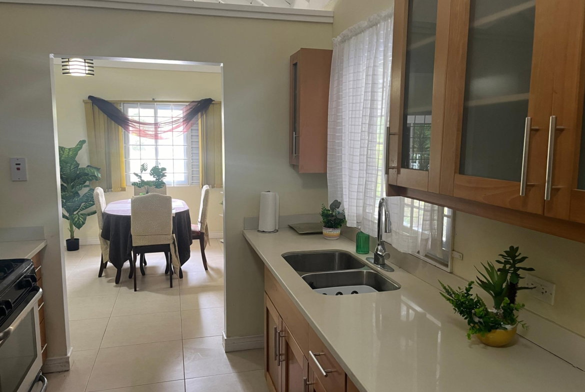 Fifteenth image of Richmond, st Ann in Richmond, St. Ann, Jamaica - property is For Rent