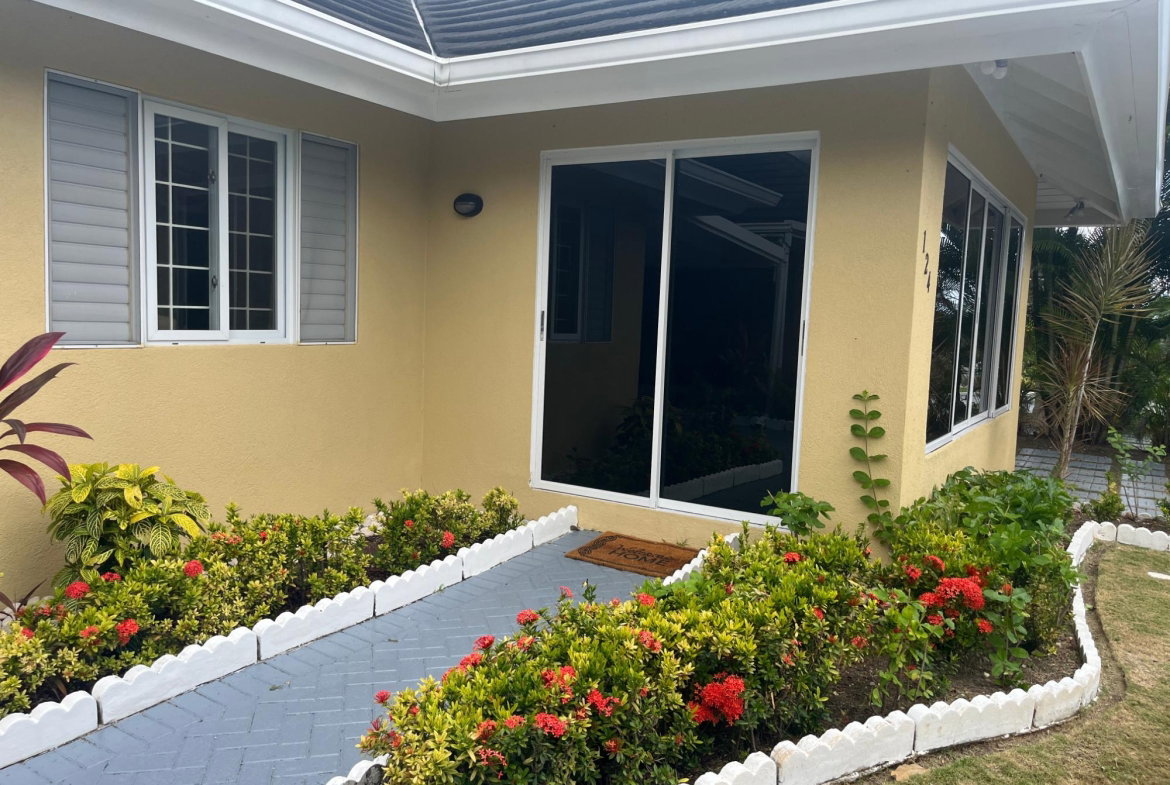 Sixth image of Richmond, st Ann in Richmond, St. Ann, Jamaica - property is For Rent