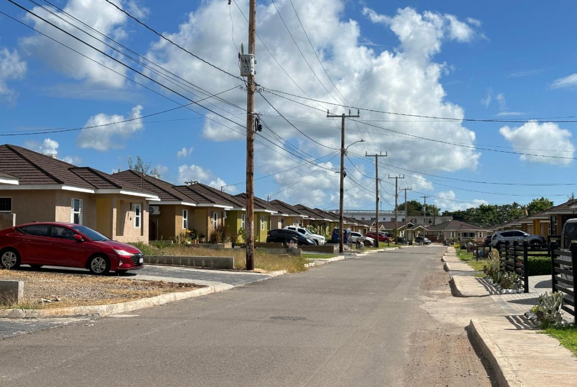 Second image of 5- Old Harbour Street in Old Harbour, St. Catherine, Jamaica - property is For Rent