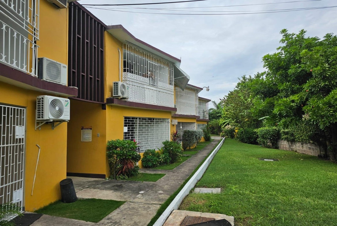 Tenth image of 10a-121 1/2 Constant Spring Road in Kingston 8, St. Andrew, Jamaica - property is For Sale