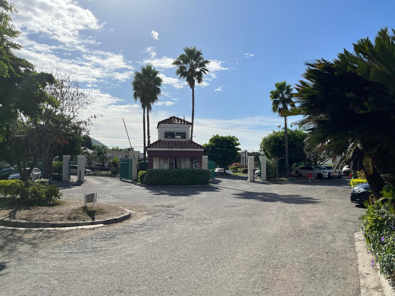 Second image of 7c-2 Seymour Ave in Kingston 6, St. Andrew, Jamaica - property is For Rent