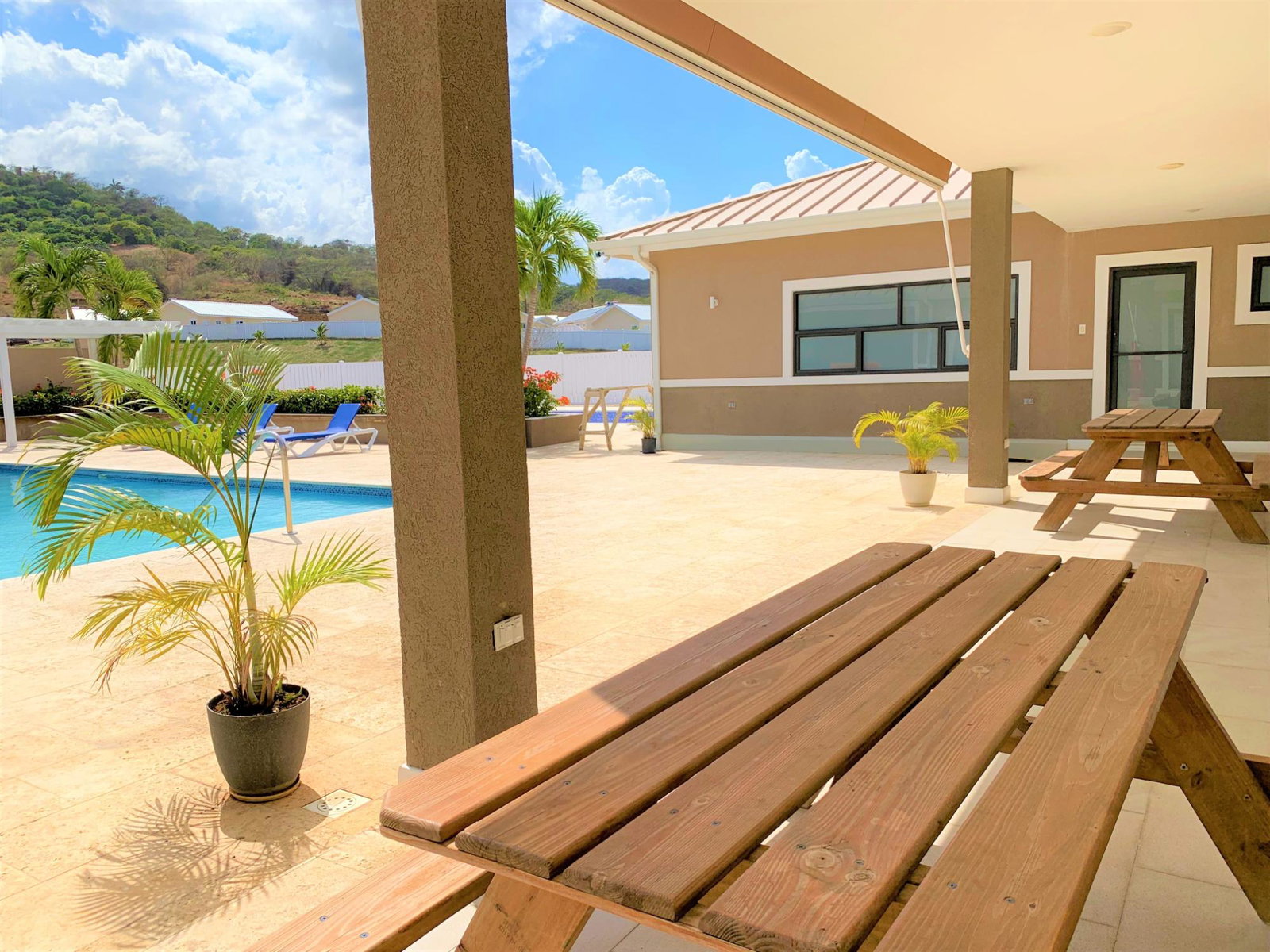 Sixth image of 21- Oceanpointe in Lucea, Hanover, Jamaica - property is For Rent