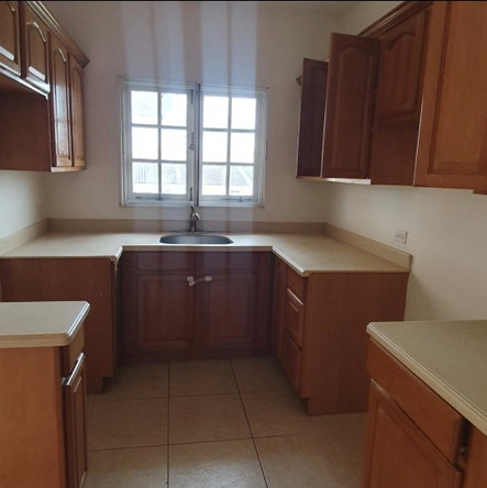 Sixth image of 31-1 Marley Road Chateau Lin in Kingston 6, St. Andrew, Jamaica - property is For Rent