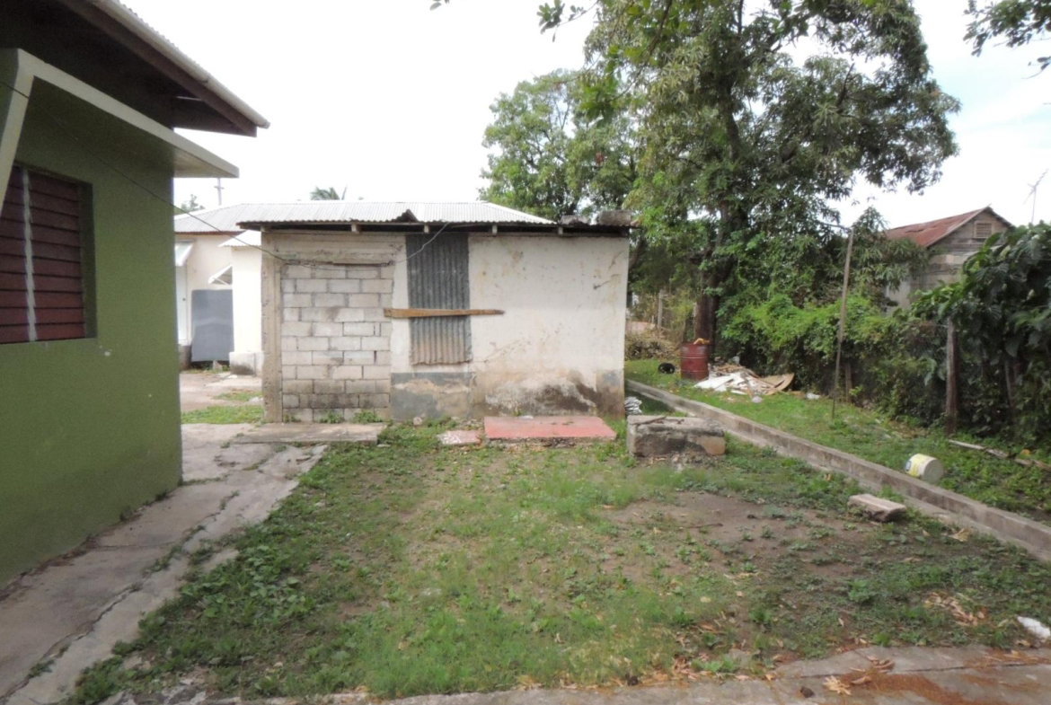 Eighth image of 22 South Street, Old Harbour in Old Harbour, St. Catherine, Jamaica - property is For Sale