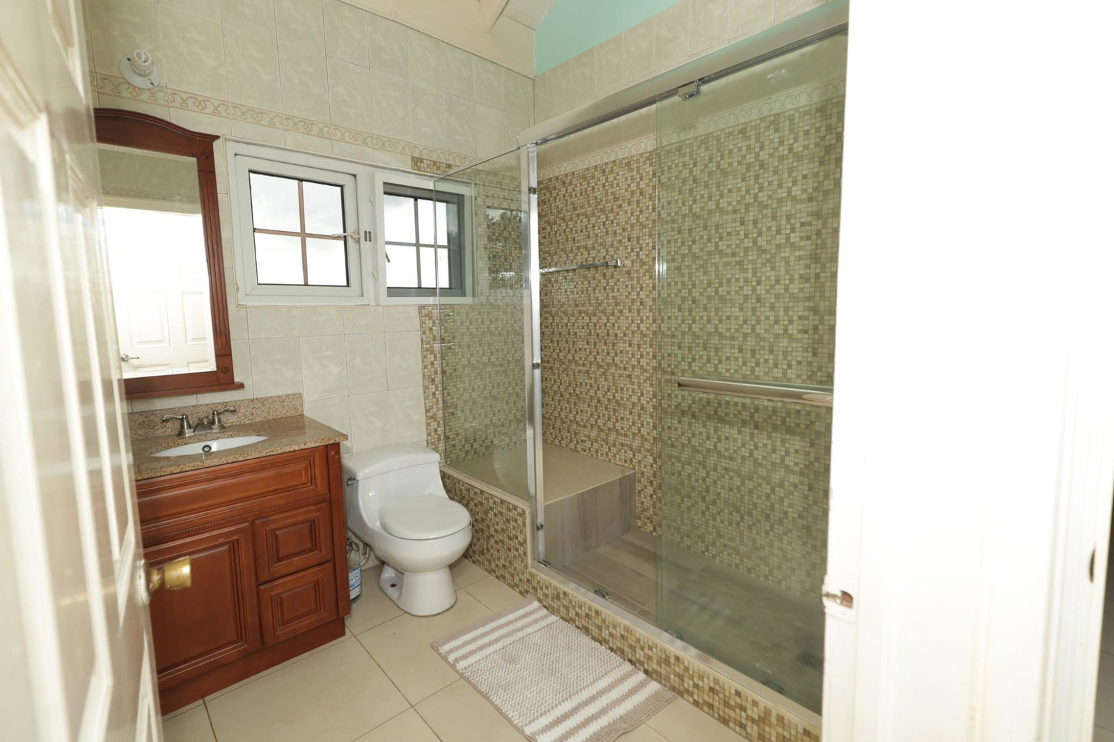 Fifth image of 13-12 Dukharan Avenue, Kingston in Kingston 10, St. Andrew, Jamaica - property is For Rent