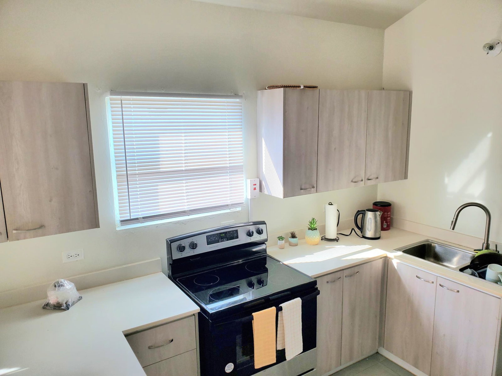 Sixth image of 381 a- Camelot Boulevard in Discovery Bay, St. Ann, Jamaica - property is For Rent