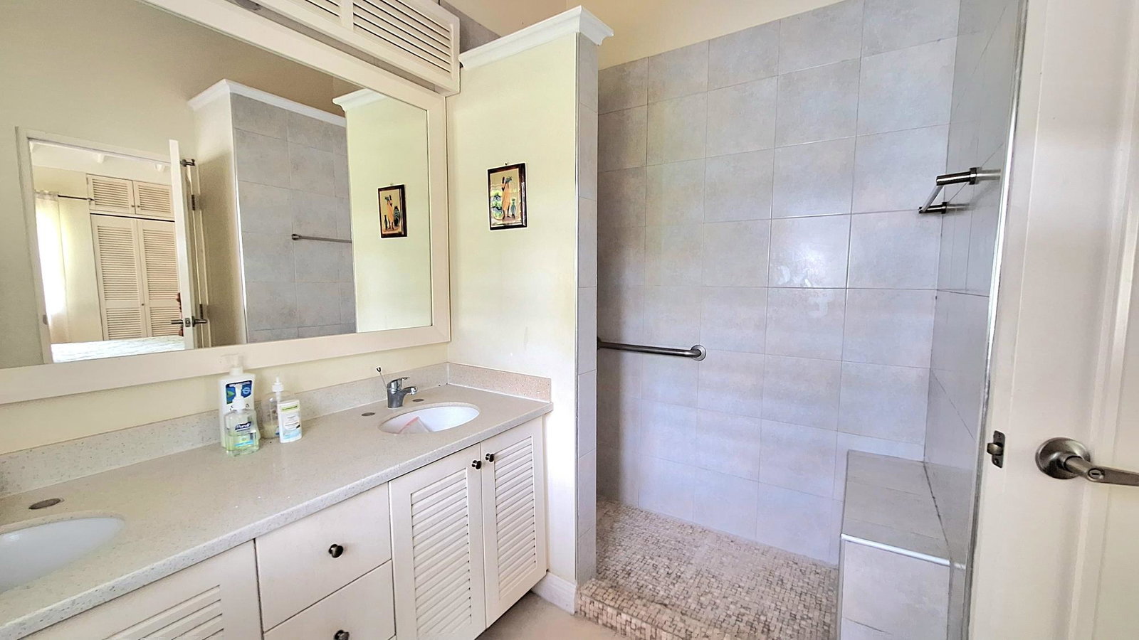 Thirteenth image of 335 Guava Avenue in Richmond, St. Ann, Jamaica - property is For Rent