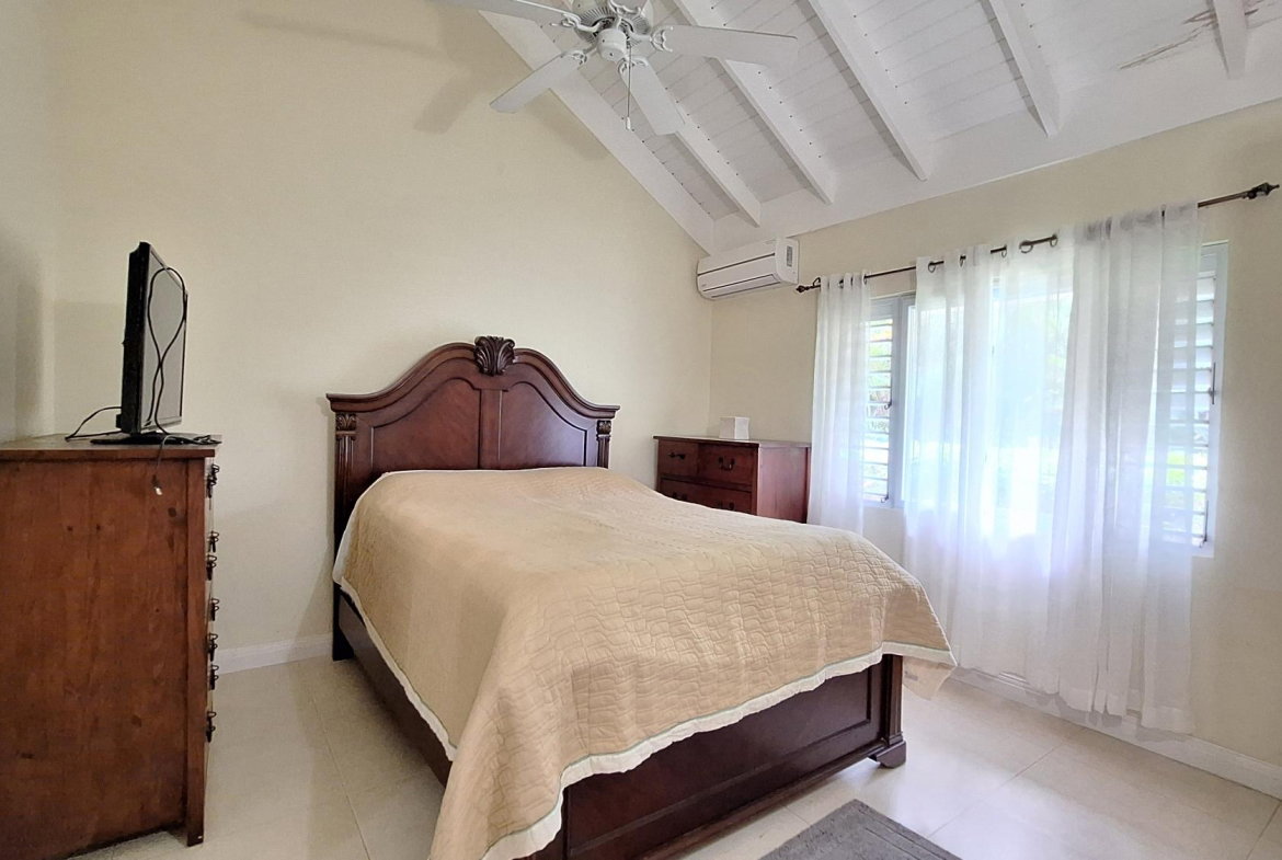 Seventeenth image of 335 Guava Avenue in Richmond, St. Ann, Jamaica - property is For Rent
