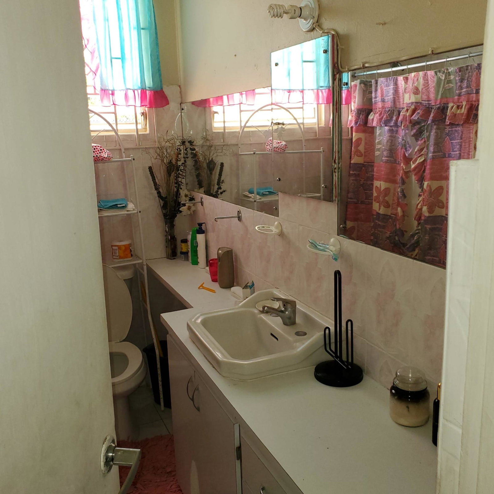 Fully-Furnished-3-Bedroom-House-for-Rent-in-Mona-Heights-Jamaica Fourteenth image of 2a Violet Avenue in Mona Heights, St. Andrew, Jamaica - property is For Rent