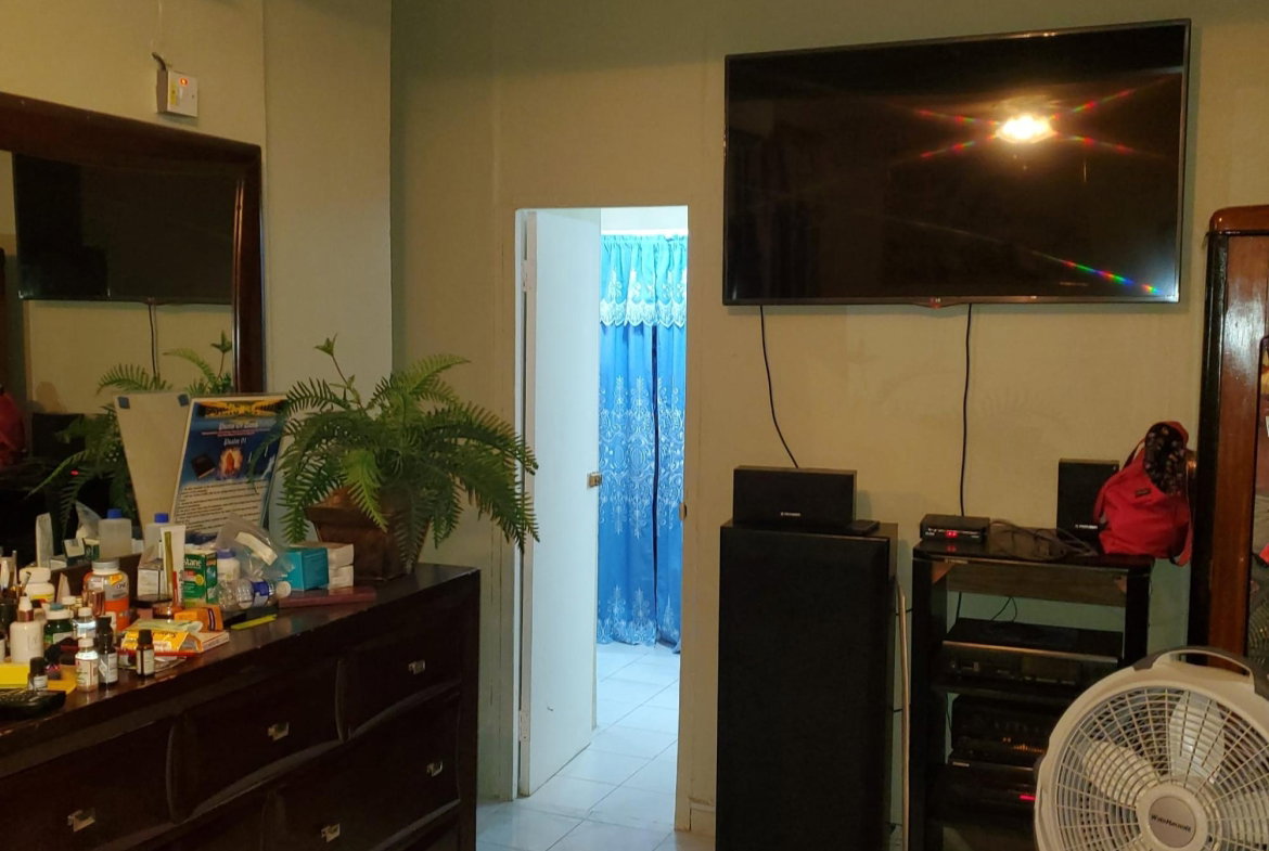 Tenth image of 2a Violet Avenue in Mona Heights, St. Andrew, Jamaica - property is For Rent