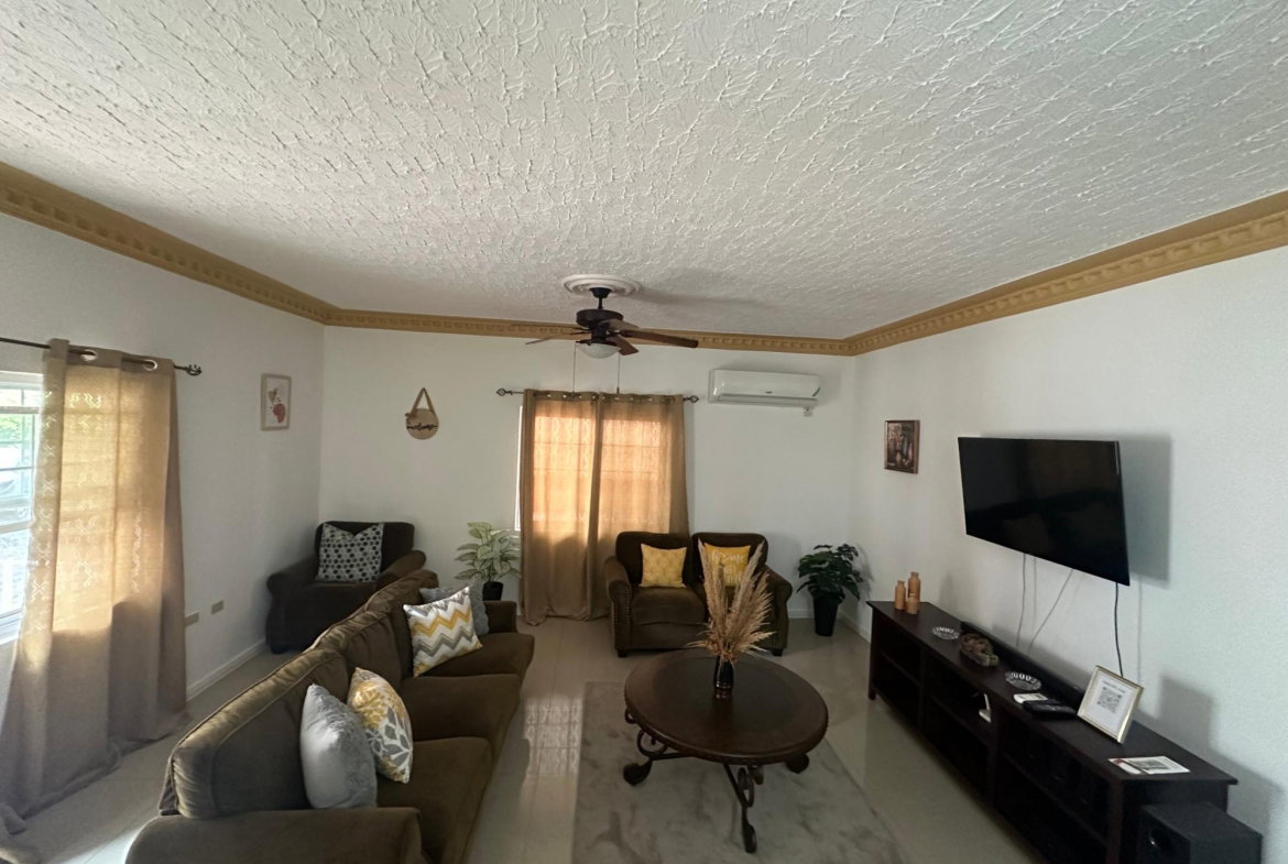 Eleventh image of 8 Kirkland Avenue in Kingston 19, St. Andrew, Jamaica - property is For Rent