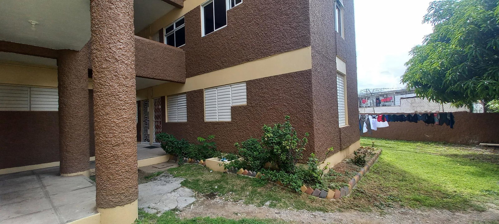Seventh image of 5-7 Ruthven Road in Kingston 10, St. Andrew, Jamaica - property is For Rent