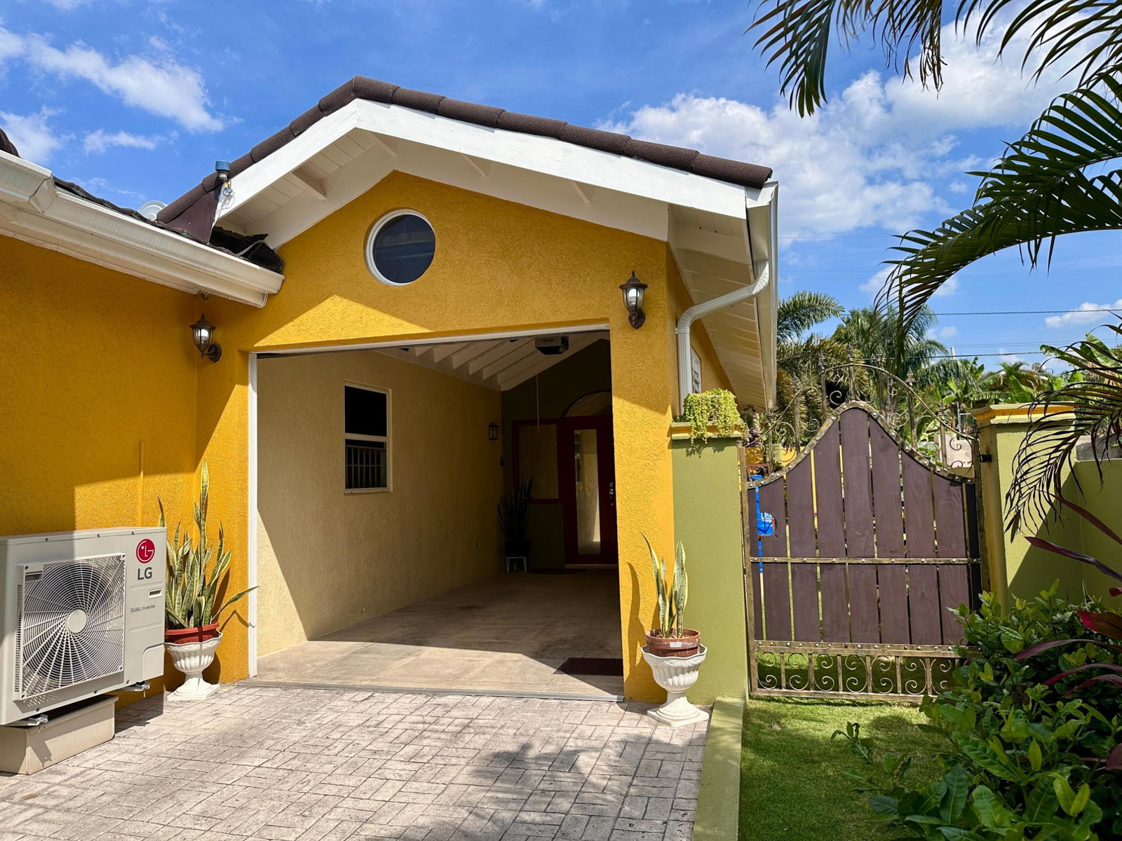 Furnished-1-Bedroom-Suite-for-Rent-in-Drax-Hall-Manor-St.-Ann Twenty-Ninth image of 4 Lappet Drive in St. Ann's Bay, St. Ann, Jamaica - property is For Rent