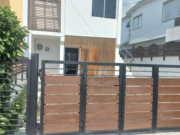 First image of 11 Marigold Way in Kingston 6, St. Andrew, Jamaica - property is For Rent