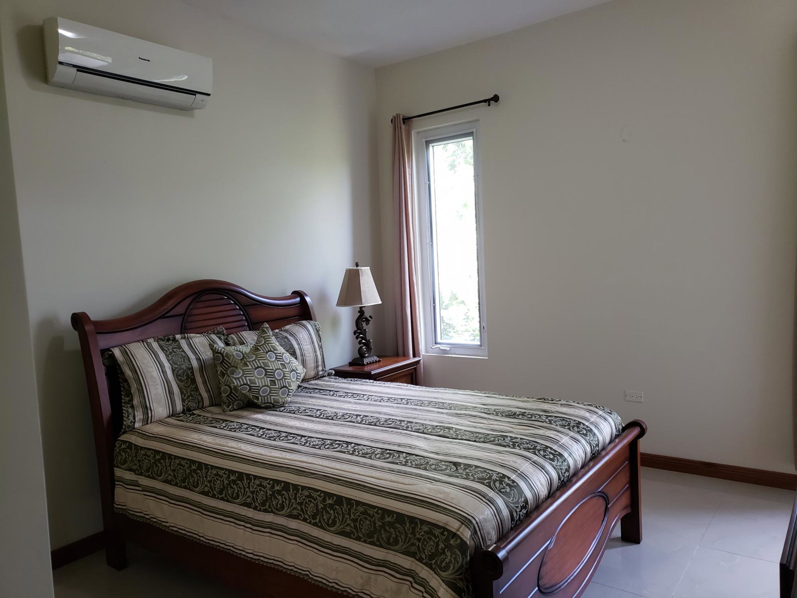 Ninth image of 12 Washington Drive in Kingston 10, St. Andrew, Jamaica - property is For Rent