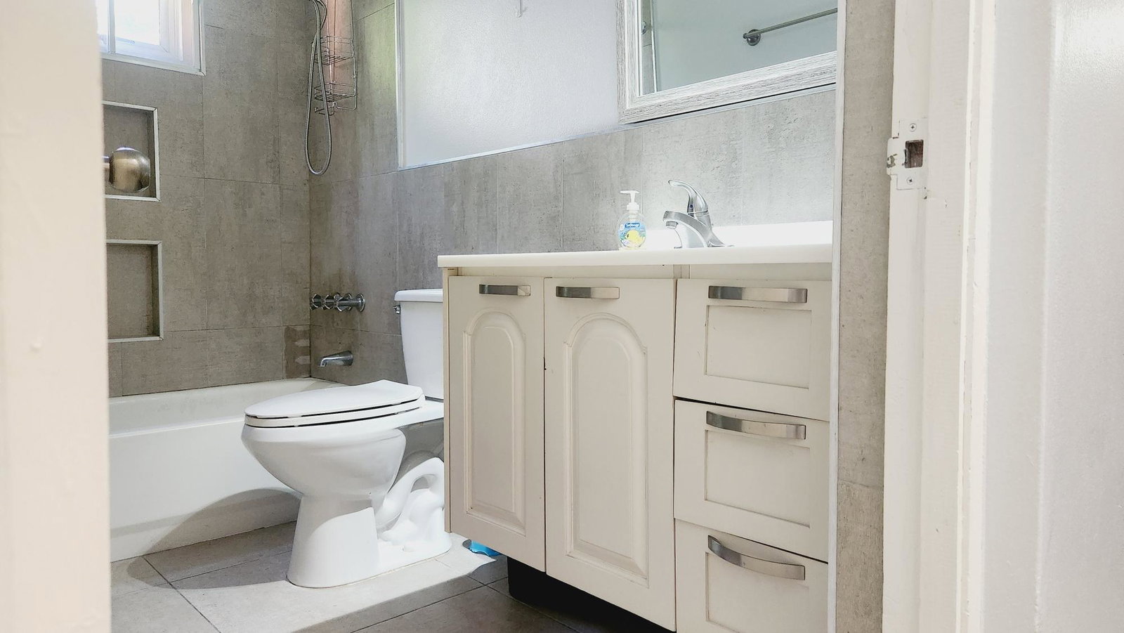 Thirteenth image of 4- 45 Wellington Drive in Kingston 6, St. Andrew, Jamaica - property is For Rent