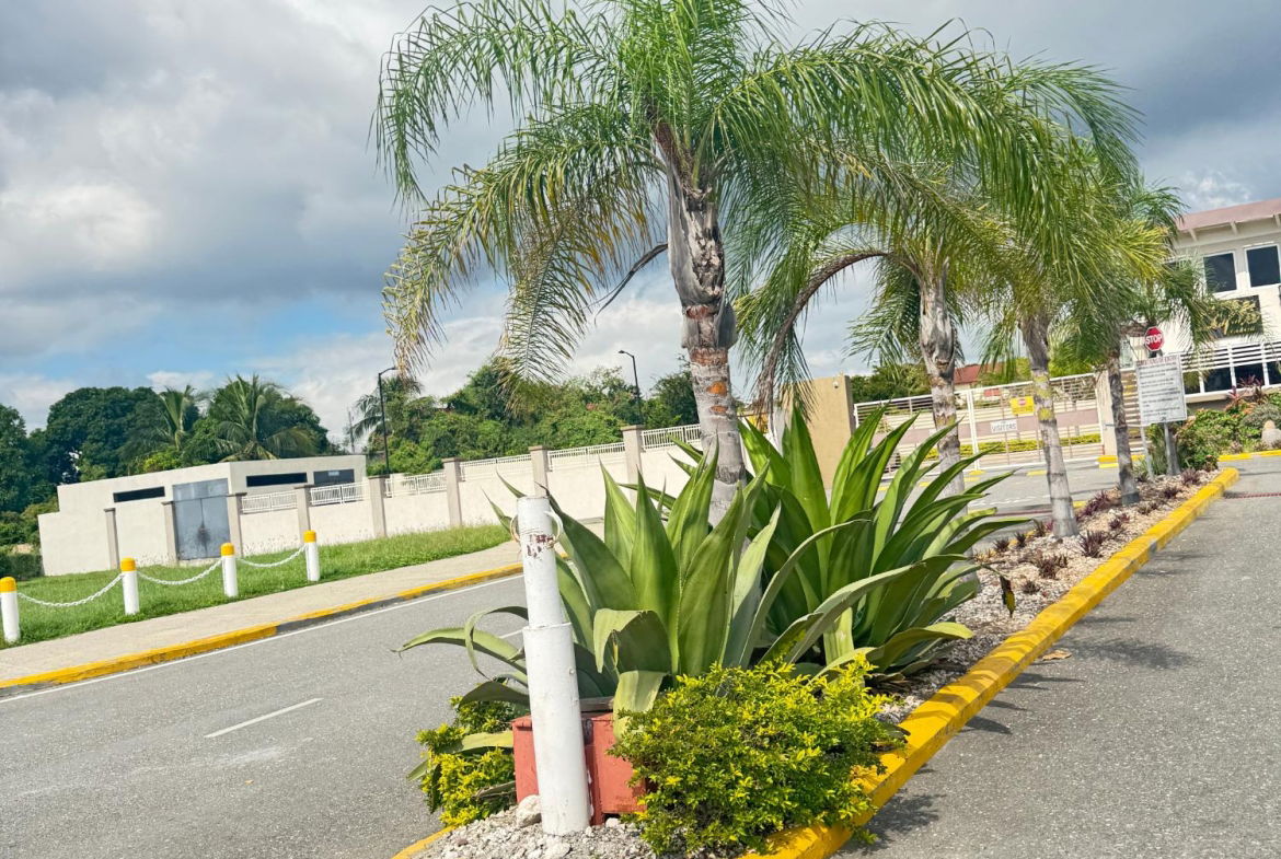 Third image of A-401-14-17 Crieffe Road in Kingston 10, St. Andrew, Jamaica - property is For Rent
