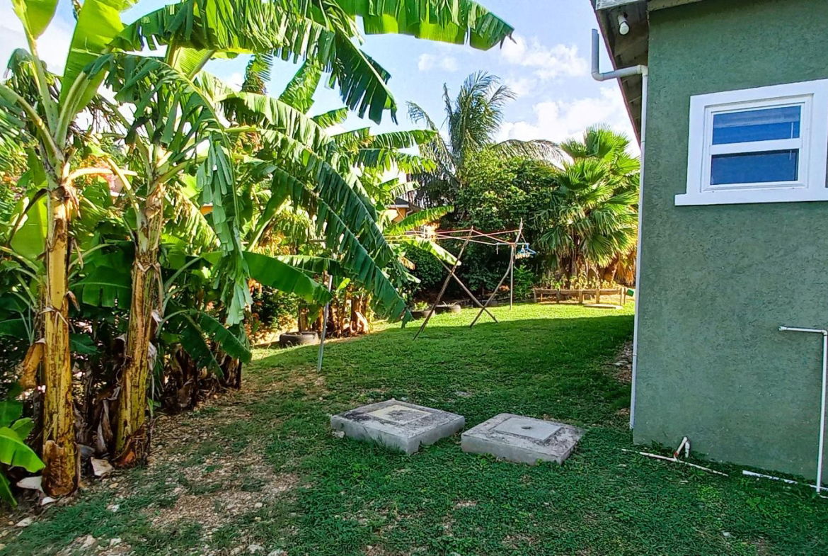 Twenty-Second image of 561 Calabash Close, Savannah in Runaway Bay, St. Ann, Jamaica - property is For Rent