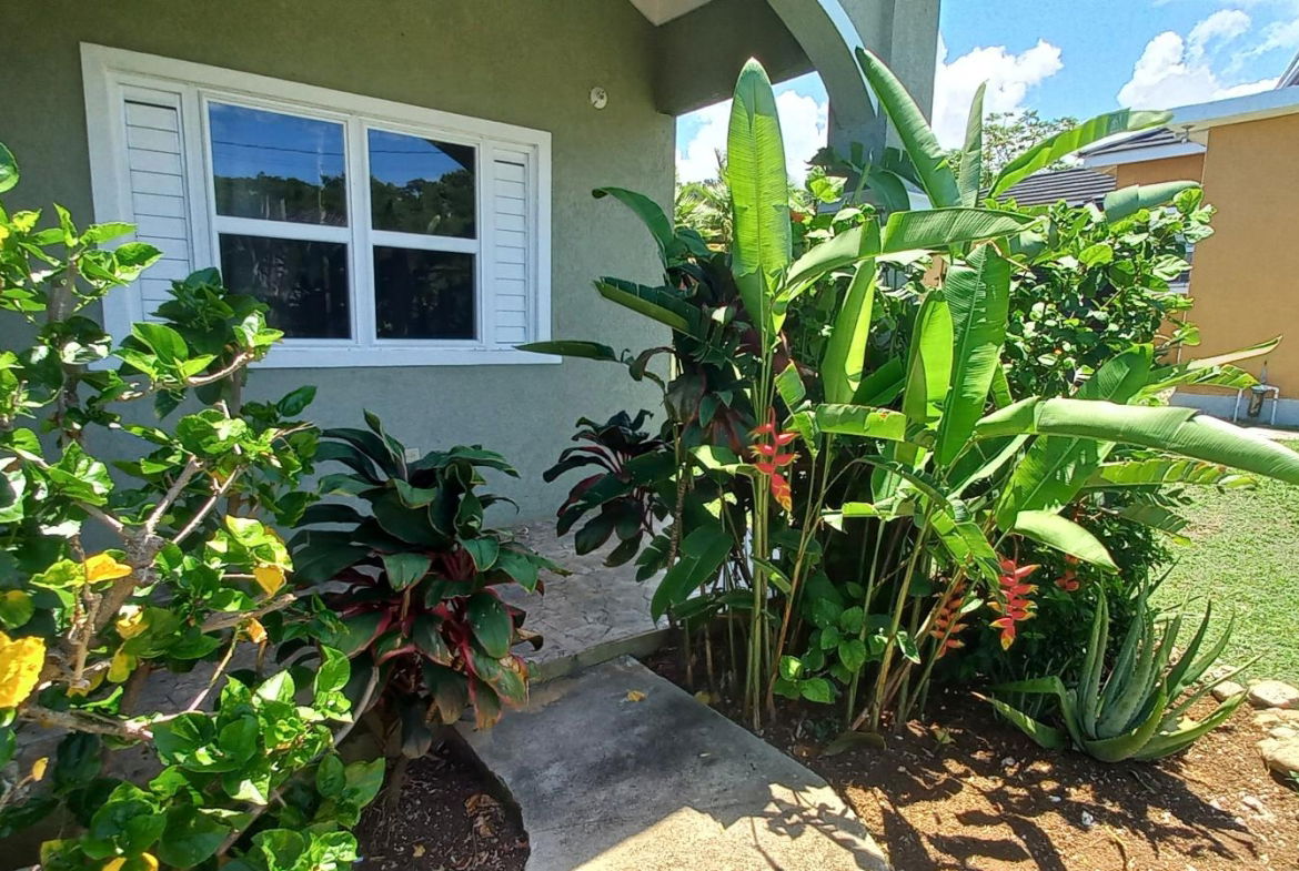 Fifth image of 561 Calabash Close, Savannah in Runaway Bay, St. Ann, Jamaica - property is For Rent