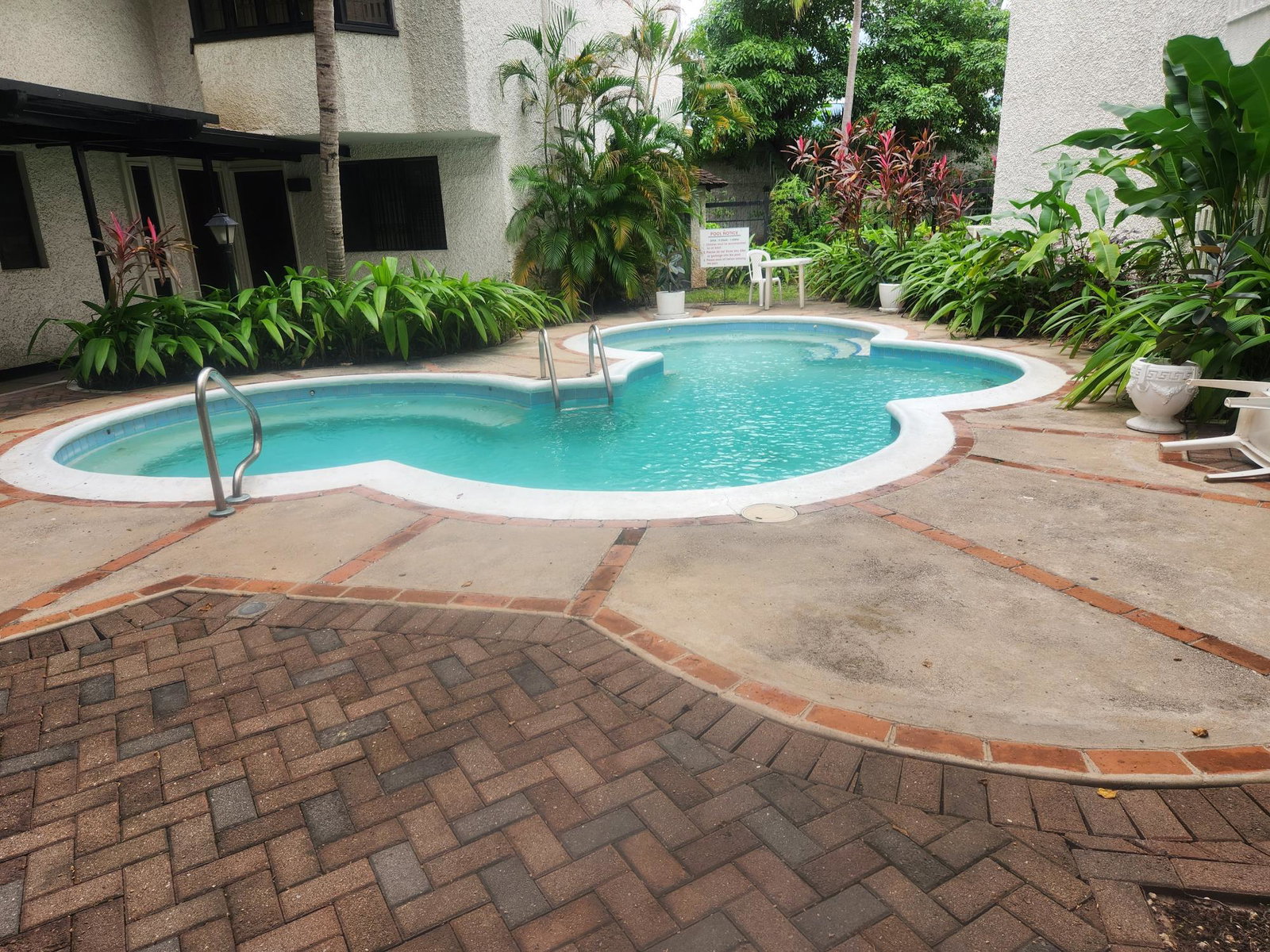 Fourth image of 208-1 Caribbean Close in Kingston 5, St. Andrew, Jamaica - property is For Rent
