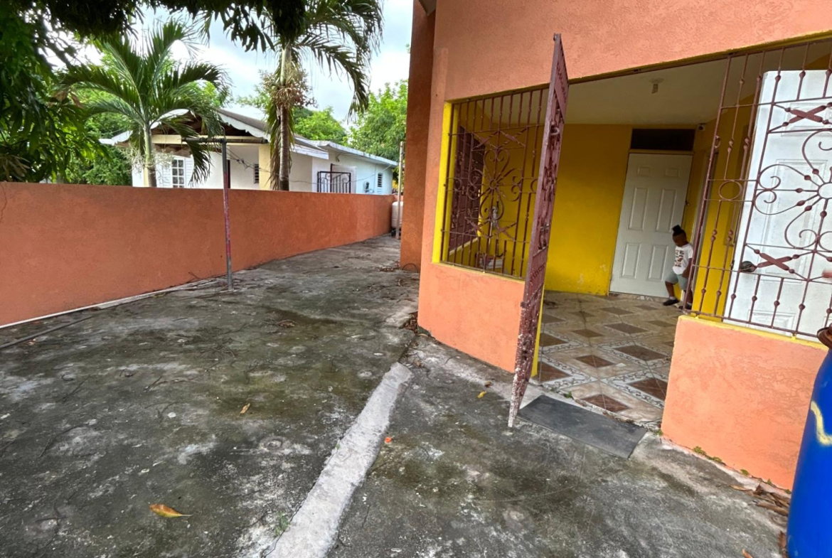 Eleventh image of 107 Innswood Avenue in Innswood Village, St. Catherine, Jamaica - property is For Sale