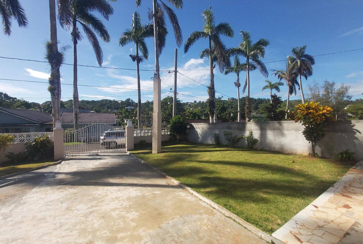 Third image of 5 Hampton Court in Mandeville, Manchester, Jamaica - property is For Sale