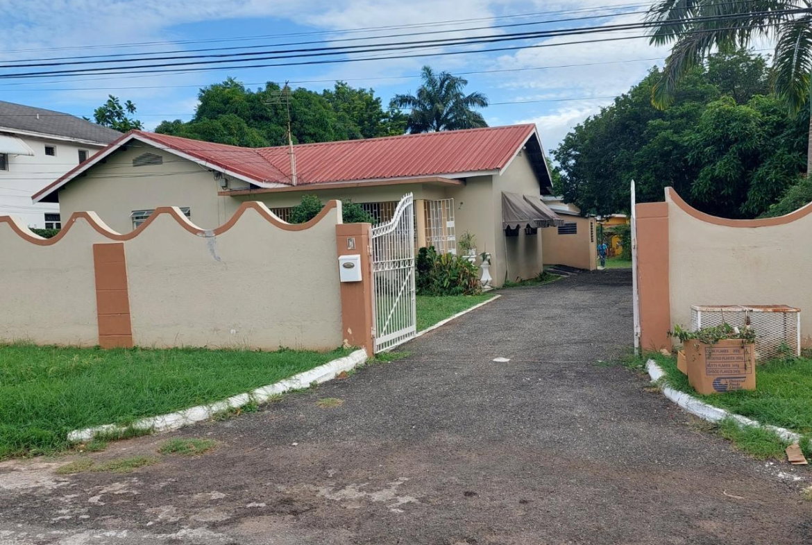Fourth image of 7 Dunscombe Drive in Havendale, St. Andrew, Jamaica - property is For Sale