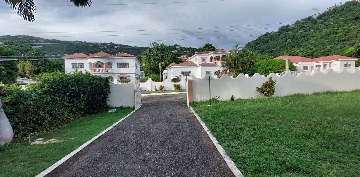 Eighth image of 7 Dunscombe Drive in Havendale, St. Andrew, Jamaica - property is For Sale