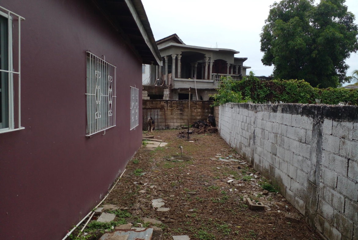 Fourteenth image of 14 Wildwood Close, Westmore in Spanish Town, St. Catherine, Jamaica - property is For Sale