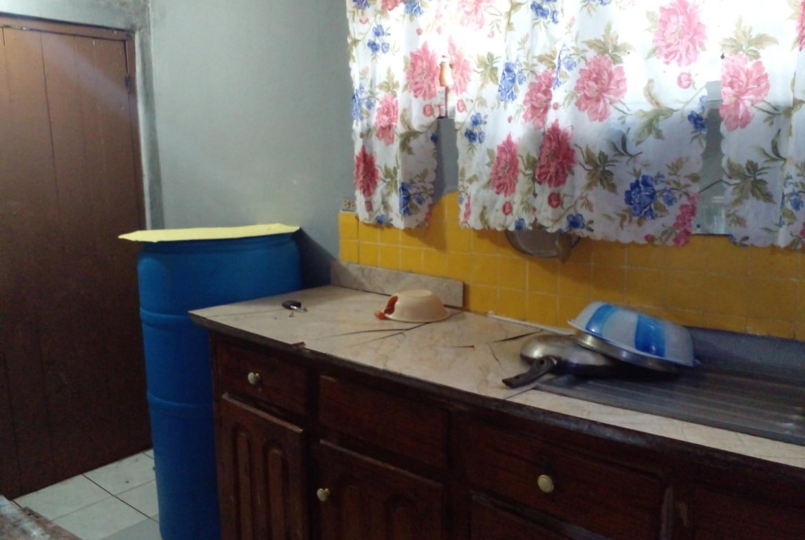 Eleventh image of 417 Fairfield Crescent, Spani in Spanish Town, St. Catherine, Jamaica - property is For Sale