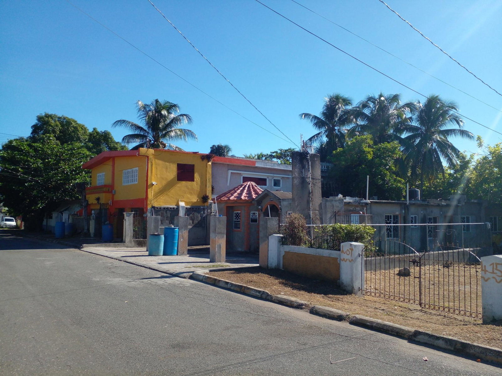 Fourth image of 417 Fairfield Crescent, Spani in Spanish Town, St. Catherine, Jamaica - property is For Sale