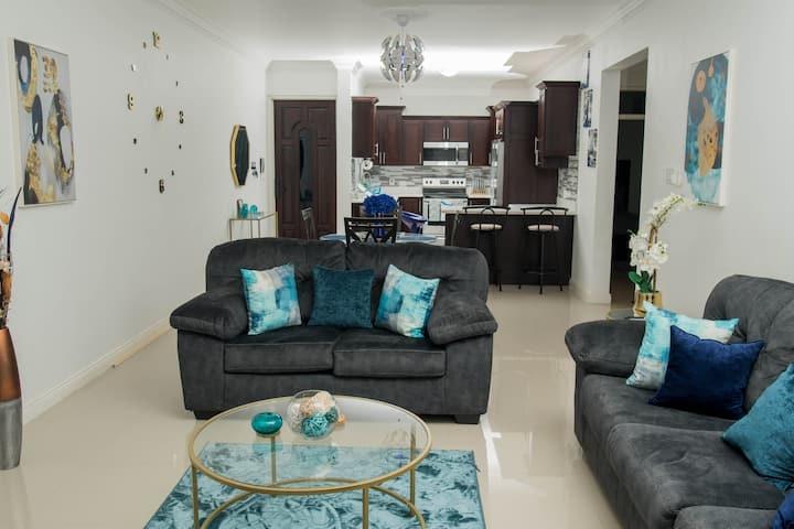 Seventeenth image of 2-2 Beresford Crescent in Kingston 8, St. Andrew, Jamaica - property is For Rent