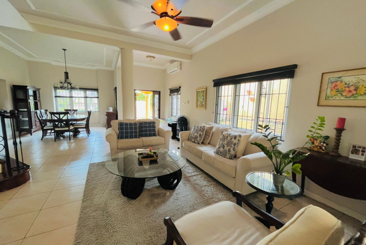 Second image of 10-19-21 Farringdon Drive in Jacks Hill, St. Andrew, Jamaica - property is For Rent