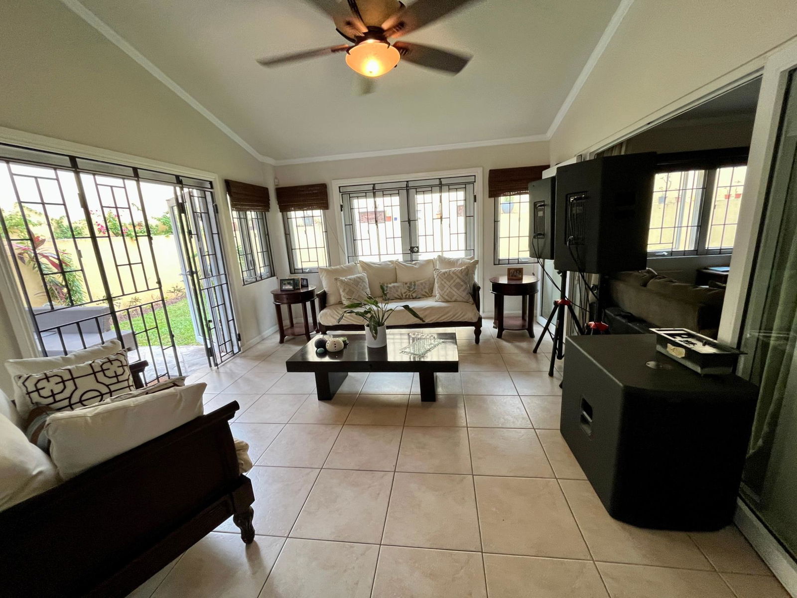 Fifth image of 10-19-21 Farringdon Drive in Jacks Hill, St. Andrew, Jamaica - property is For Rent