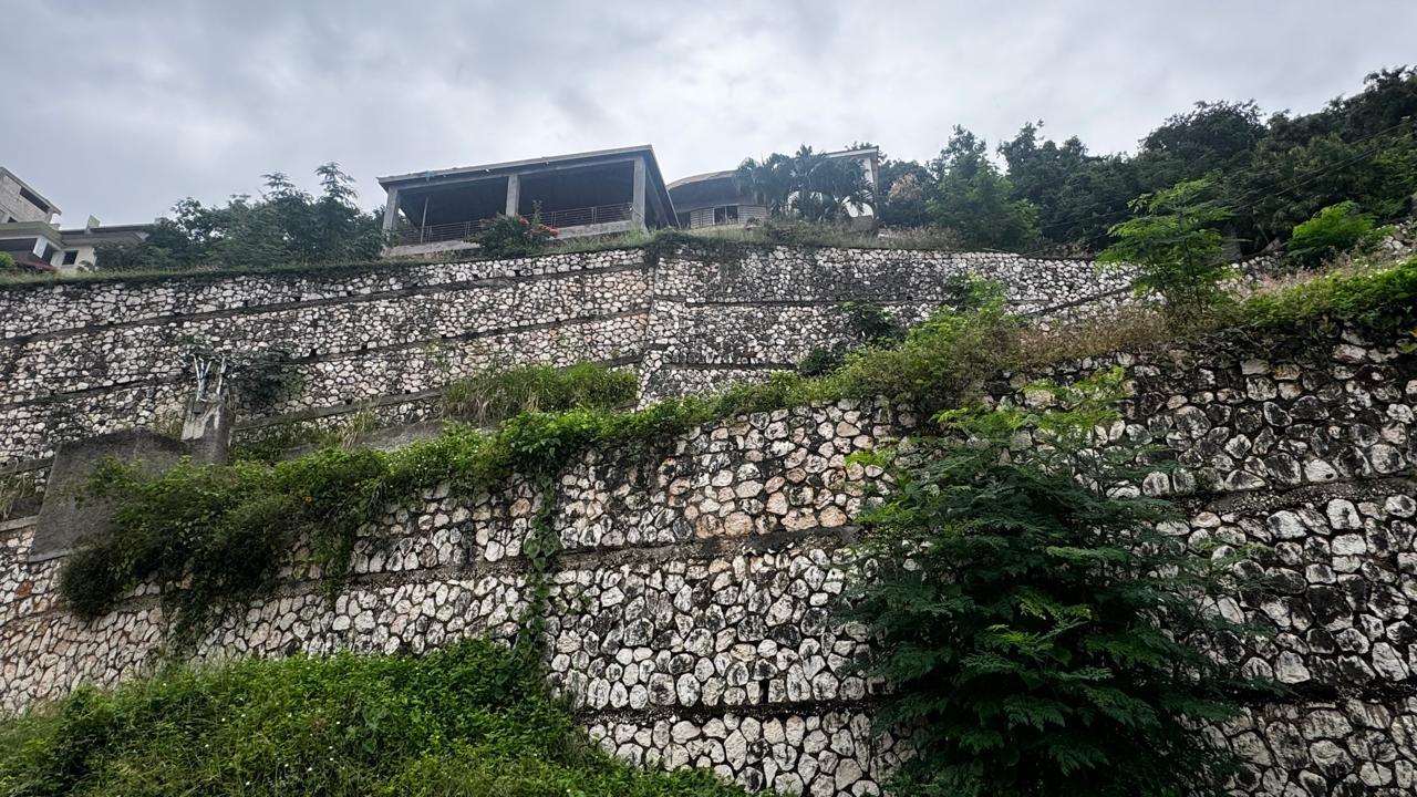 Luxurious-5-Bedroom-Home-for-Sale-in-St.-Andrew-Jamaica Eighth image of Lot 51-26 Cleopatra Avenue,kingston in Kingston 19, St. Andrew, Jamaica - property is For Sale