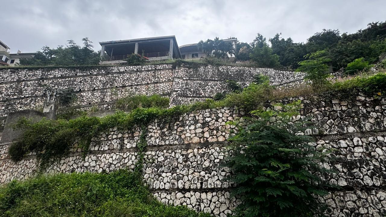 Luxurious-5-Bedroom-Home-for-Sale-in-St.-Andrew-Jamaica Tenth image of Lot 51-26 Cleopatra Avenue,kingston in Kingston 19, St. Andrew, Jamaica - property is For Sale