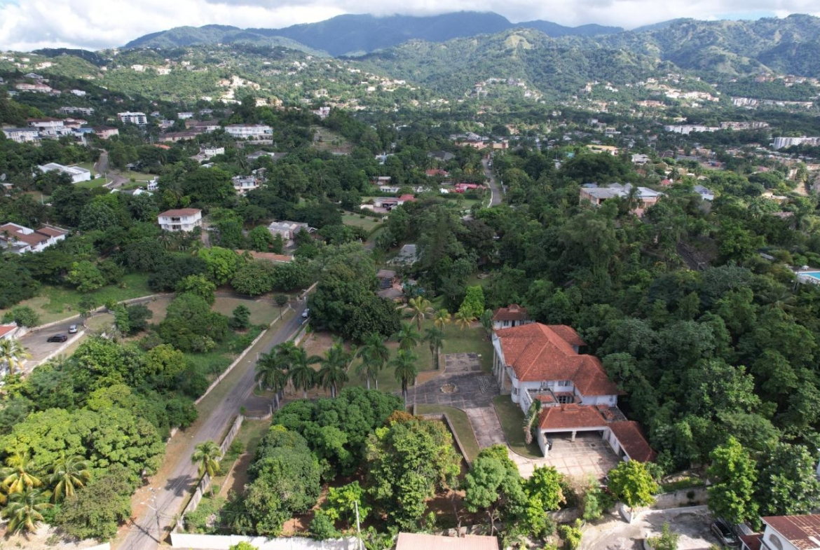 Third image of 9 Oakridge Road in Kingston 8, St. Andrew, Jamaica - property is For Sale