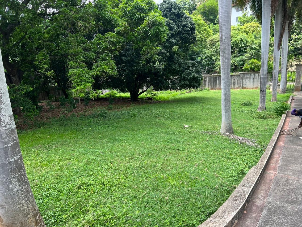 Luxurious-6-Bedroom-Home-for-Sale-in-St.-Andrew-Jamaica Tenth image of 9 Oakridge Road in Kingston 8, St. Andrew, Jamaica - property is For Sale