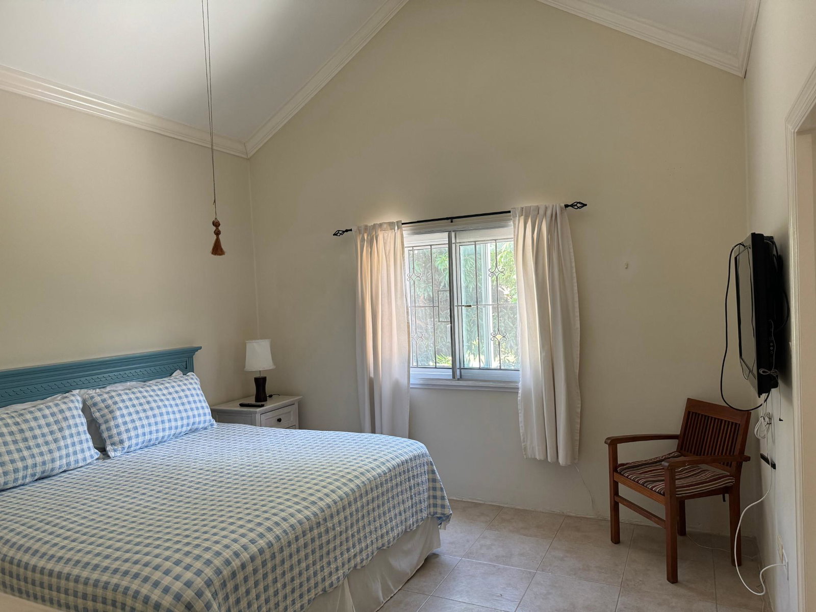 Luxurious-Townhouse-for-Rent-in-The-Granada-St.-Andrew Twentieth image of 10-17 East Kings House Road in Kingston 6, St. Andrew, Jamaica - property is For Rent