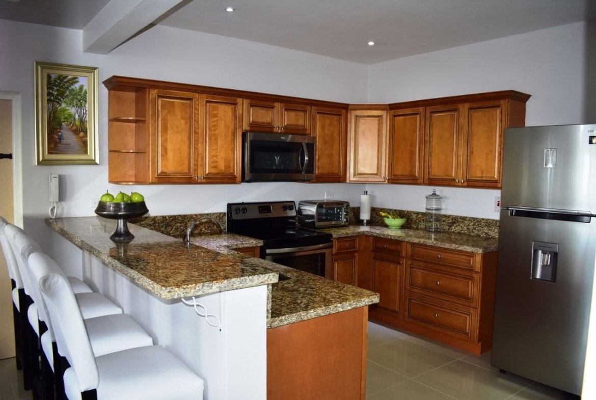 Seventh image of 5 Hobbs Ave, Montego Bay in Montego Bay, St. James, Jamaica - property is For Rent