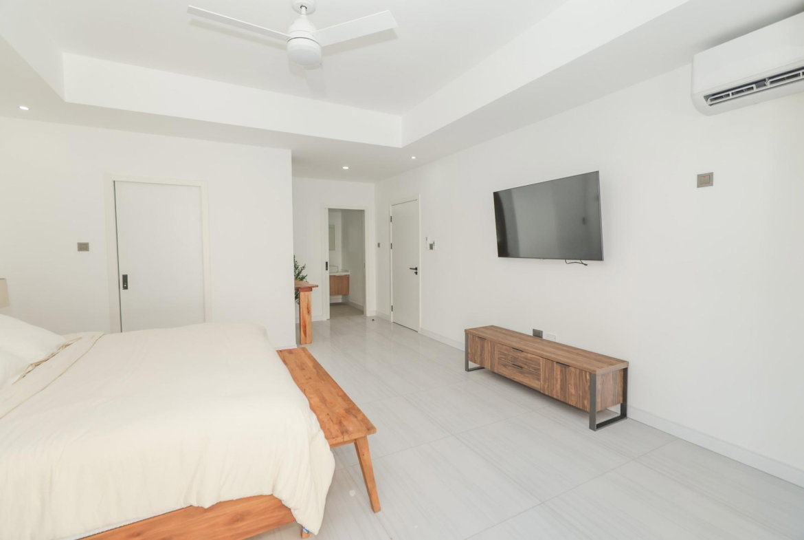 Sixteenth image of 101-3 Kings Drive in Kingston 6, St. Andrew, Jamaica - property is For Rent