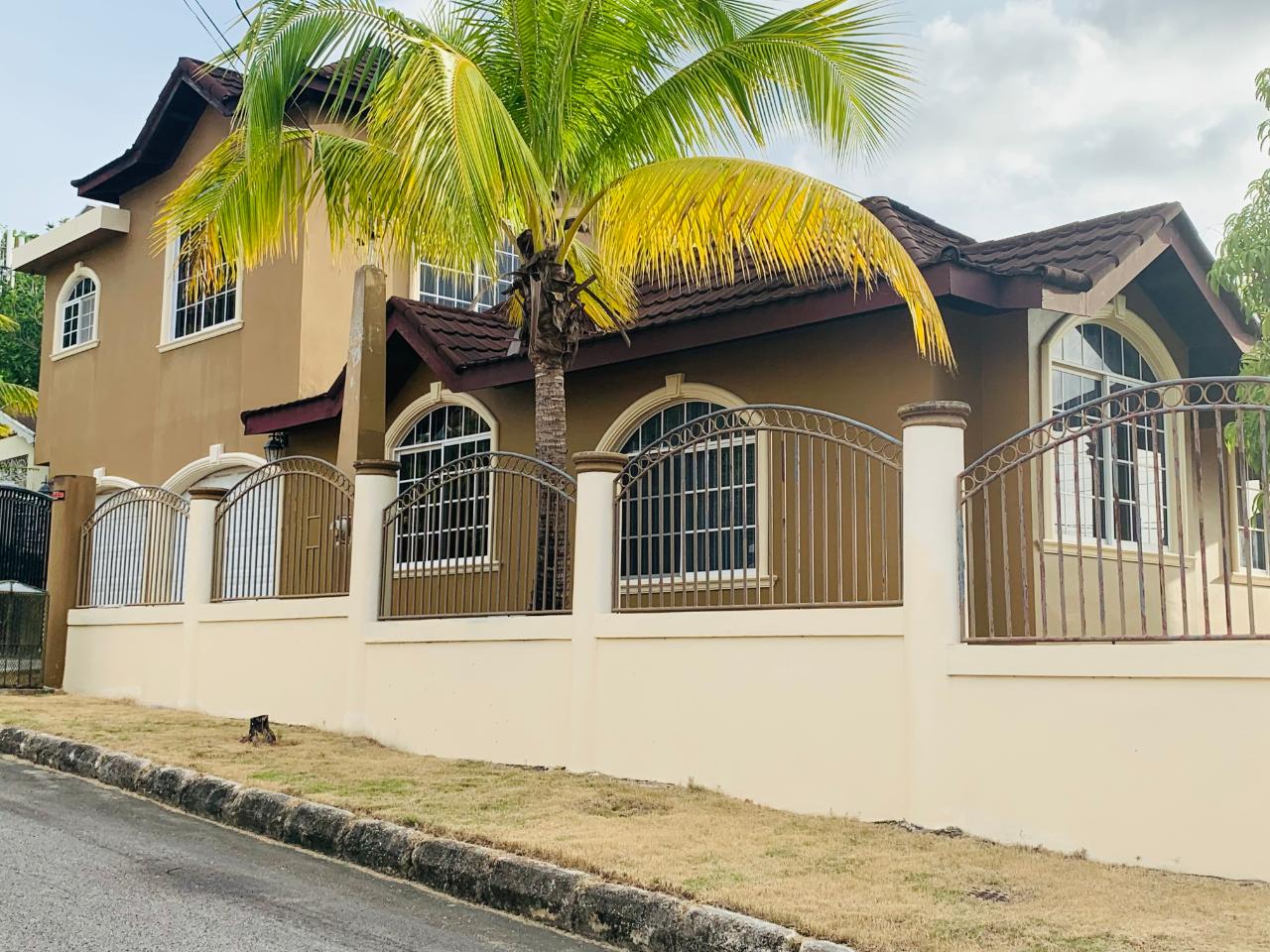Luxury-2-Bedroom-Apartment-for-Rent-in-Bogue-Village-Jamaica Twenty-Eighth image of 1b-347 Bogue Village in Montego Bay, St. James, Jamaica - property is For Rent