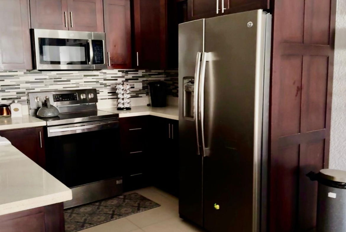 Fourth image of 9-10 Sunset Drive in Kingston 10, St. Andrew, Jamaica - property is For Rent