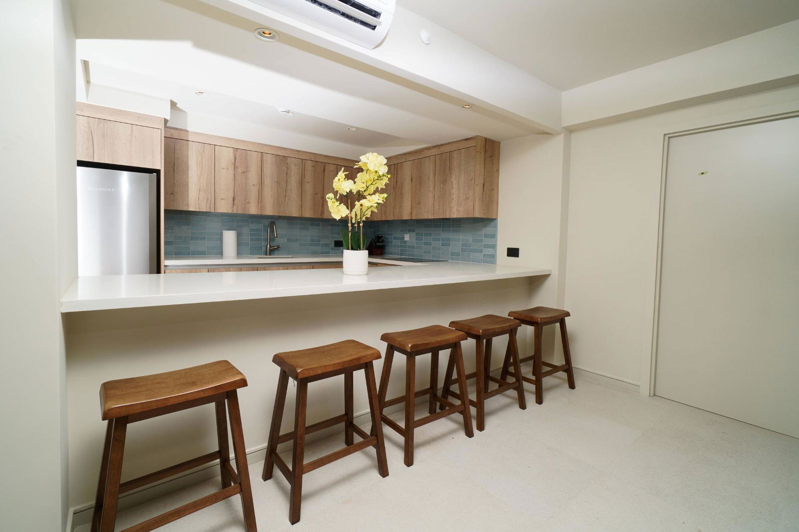 Third image of 908-2-4 King Street in Kingston 1, Kingston, Jamaica - property is For Rent