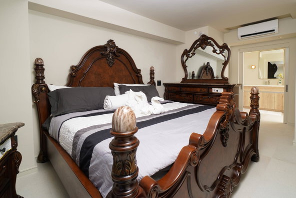 Twenty-First image of 908-2-4 King Street in Kingston 1, Kingston, Jamaica - property is For Rent