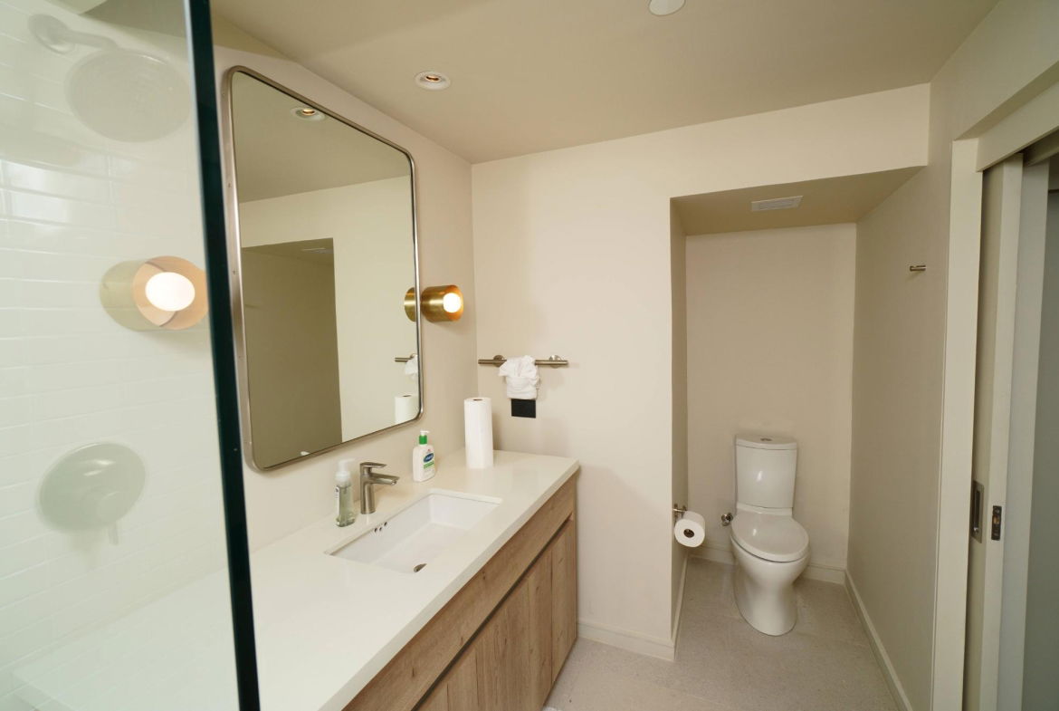 Twenty-Seventh image of 908-2-4 King Street in Kingston 1, Kingston, Jamaica - property is For Rent