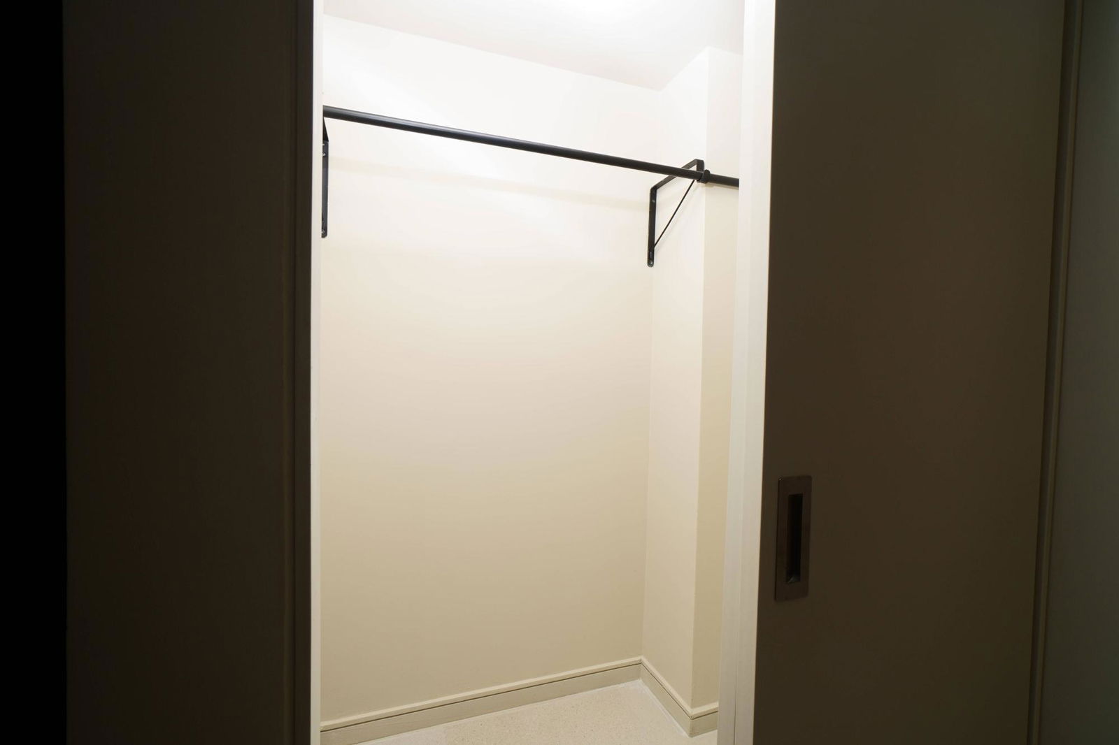 Thirtieth image of 908-2-4 King Street in Kingston 1, Kingston, Jamaica - property is For Rent