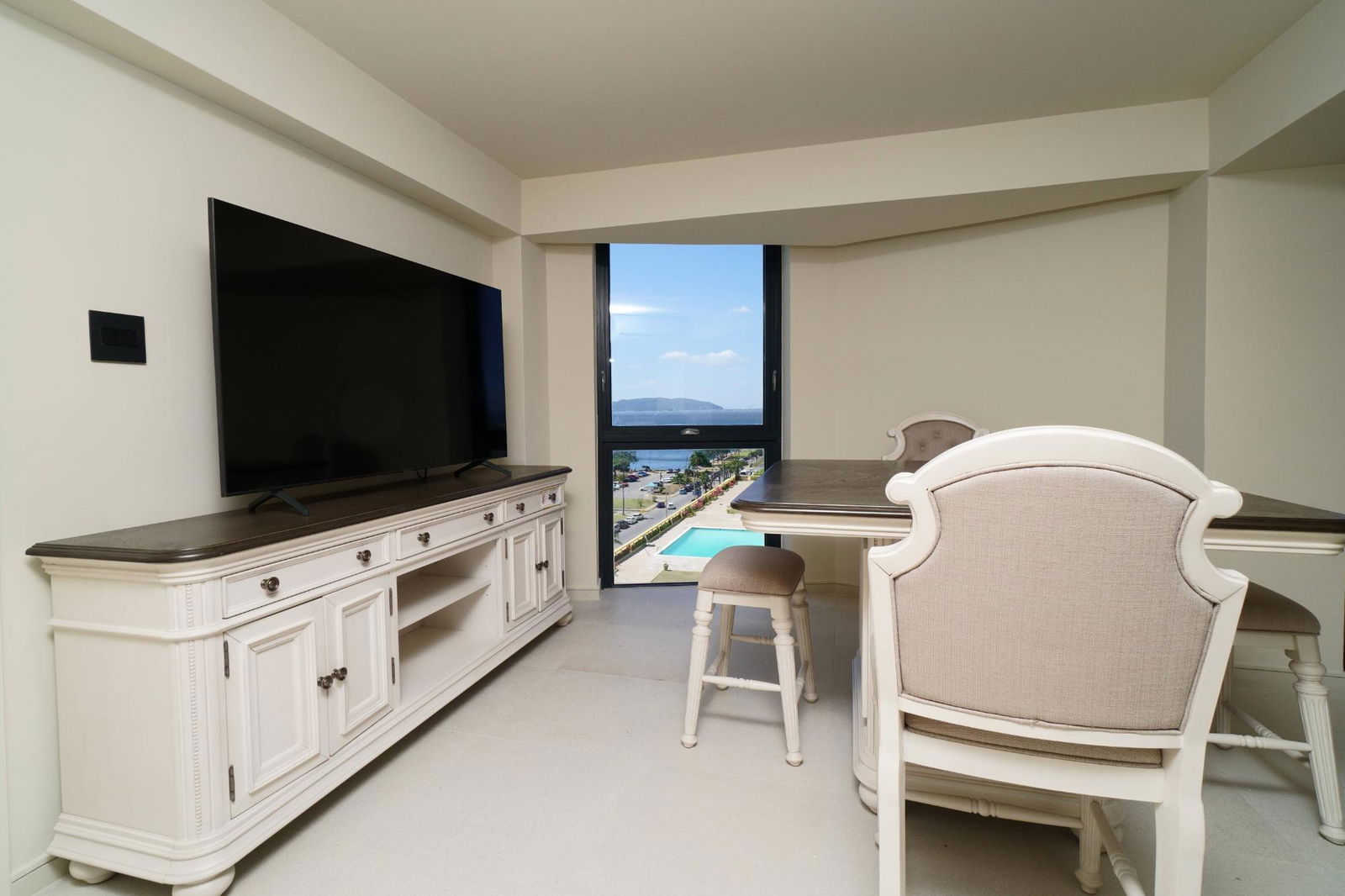 Seventh image of 908-2-4 King Street in Kingston 1, Kingston, Jamaica - property is For Rent