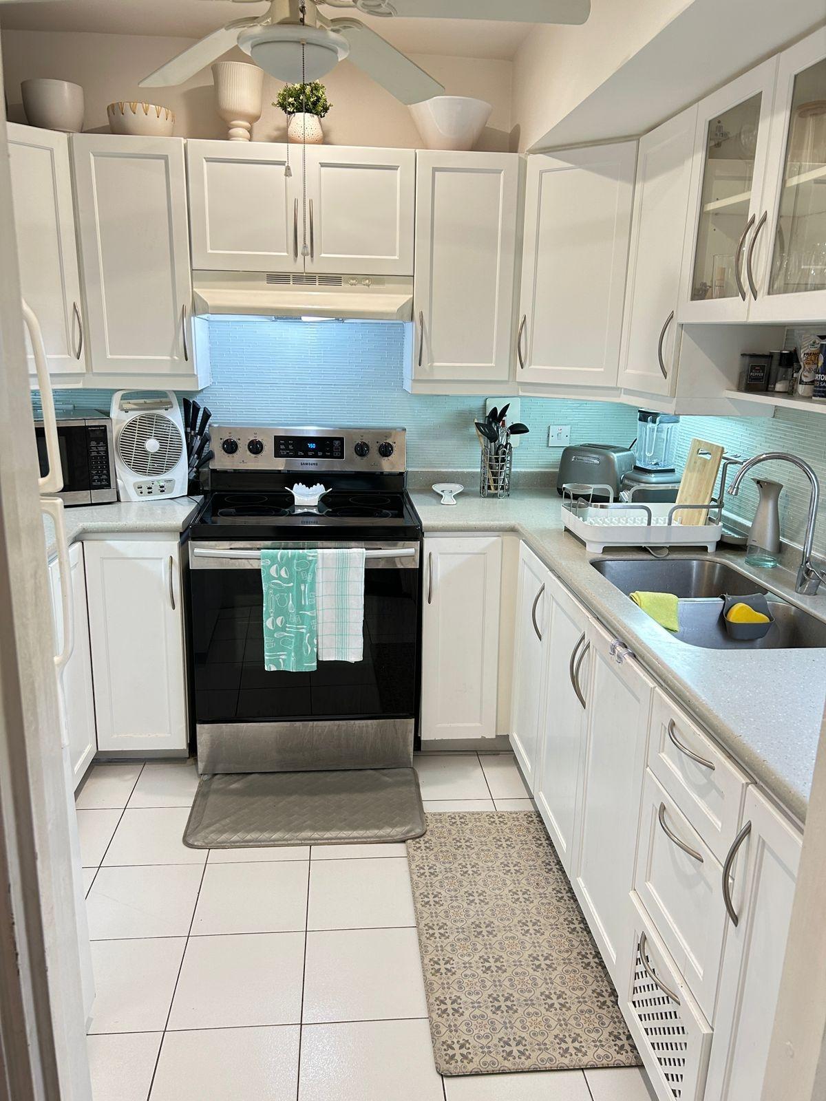 Luxury-2-Bedroom-Apartment-for-Rent-in-Manor-Court-Kingston-8 Third image of 1g- Manor Court in Kingston 8, St. Andrew, Jamaica - property is For Rent